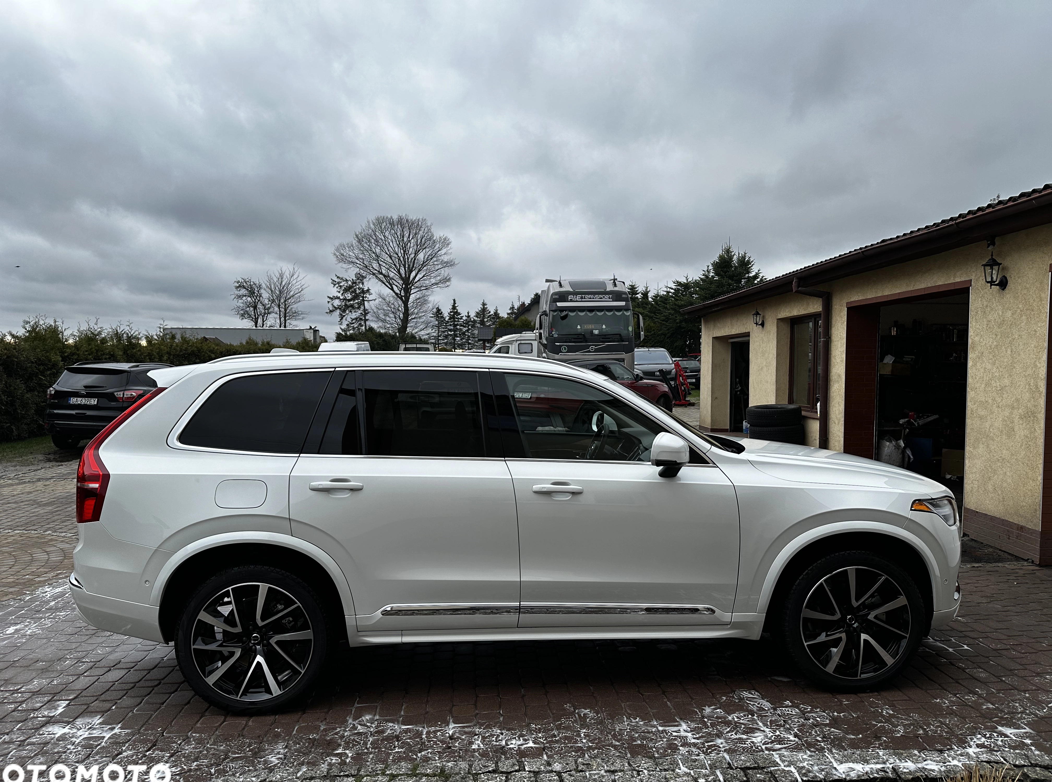Volvo XC 90 cena 279900 przebieg: 6900, rok produkcji 2023 z Koziegłowy małe 704
